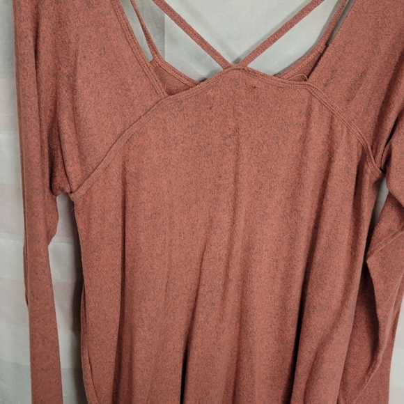 Derek heart Large Strappy Sweater - Picture 5 of 7